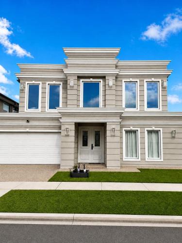 Lyndhurst Villa | Ryans Villa