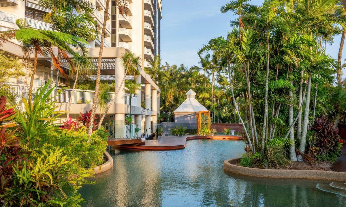 Cairns North Hotel | Rydges Esplanade Resort Cairns