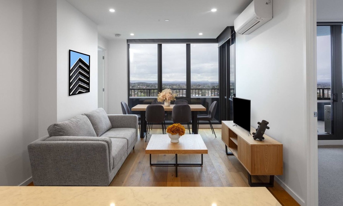 Coburg Apartment | Samma | Charming 2BR Queen Beds on Bell Street