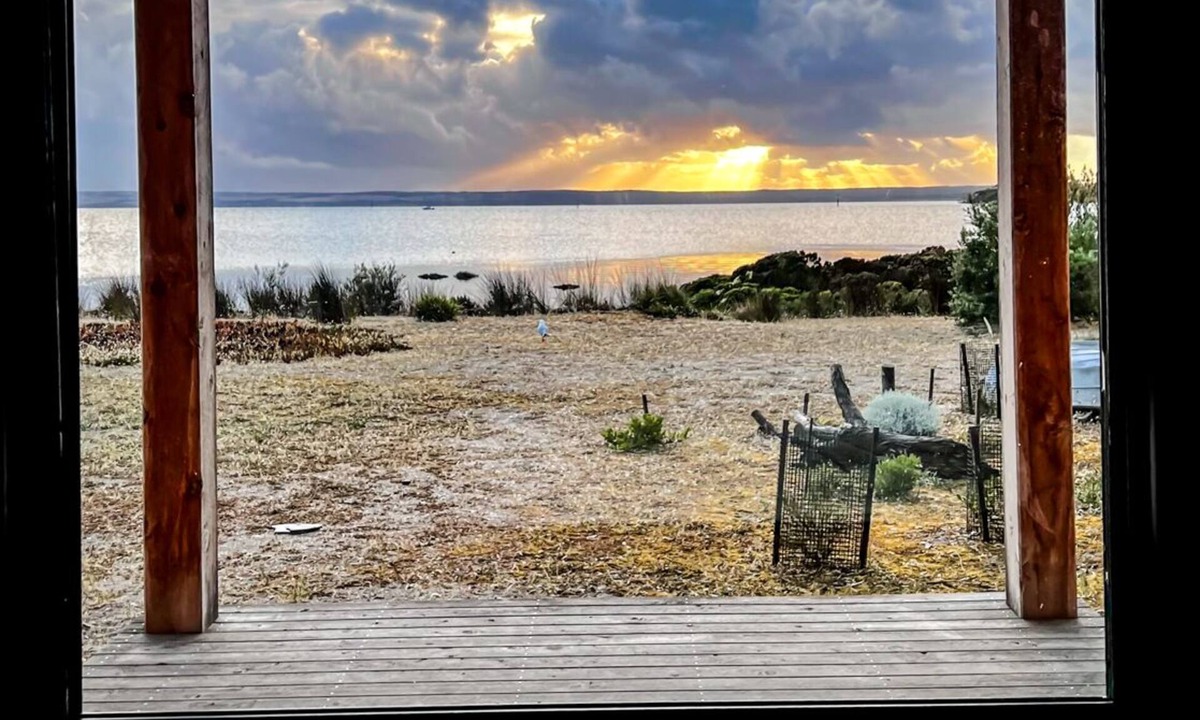 American River House | Samphire | Absolute Waterfront, 3BR Coastal Retreat with Incredible Ocean Views