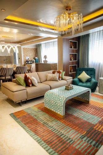 Kurseong Apartment | Sanctum Suites Luxe 2BR in Kurseong, Scenic Views