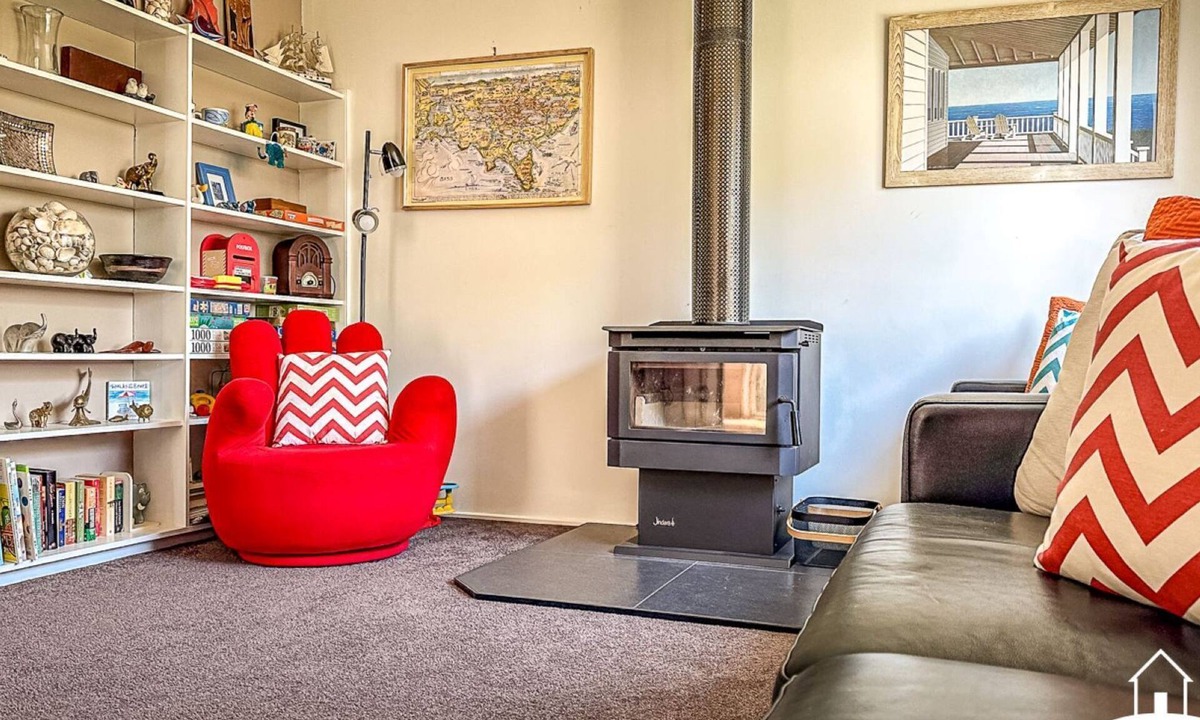 Sandy Point House | Sandy Escape Stay 3 Pay 2 Winter Special