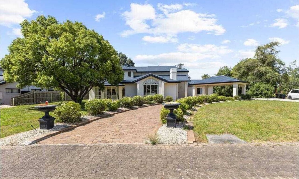 Traralgon House | Sarovar Holidays: A luxurious retreat in the heart of Traralgon