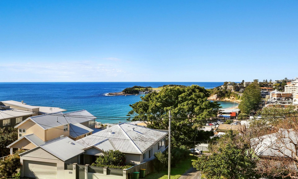 Terrigal Apartment | Scenic Beachside Apartment, near Bar & Restaurant