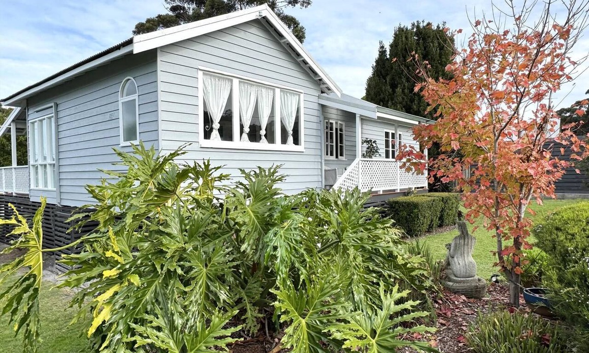 Ocean Beach House | Seachelles: Pet friendly, spa, sauna & beach views