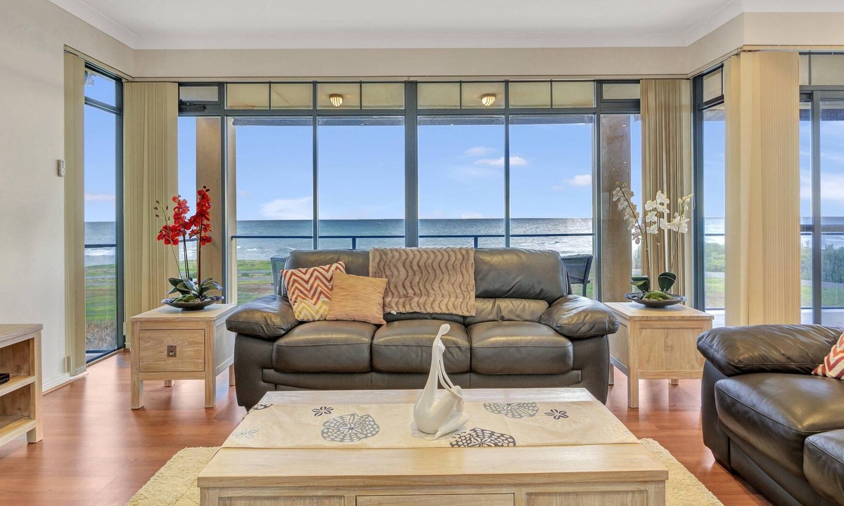 Sellicks Beach House | Seaglass ~ Sellicks Beach - Executive Esplanade Home with Stunning Panoramic Sellicks Sea Hills Views