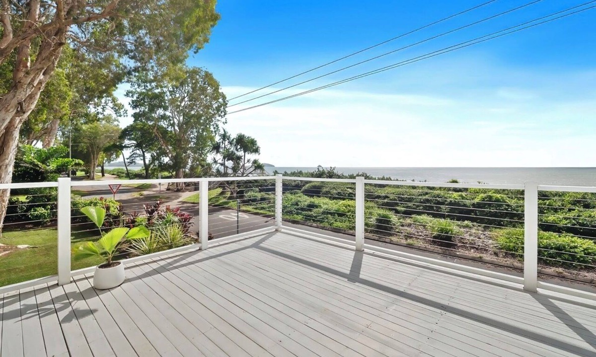 Clifton Beach House | Seaside Rest at Clifton Beach