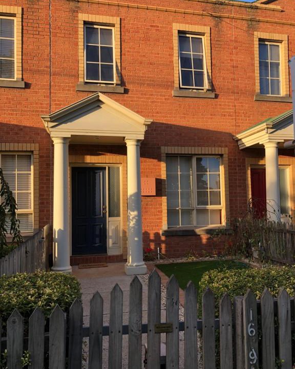 Alfredton House | Serenity on Sturt