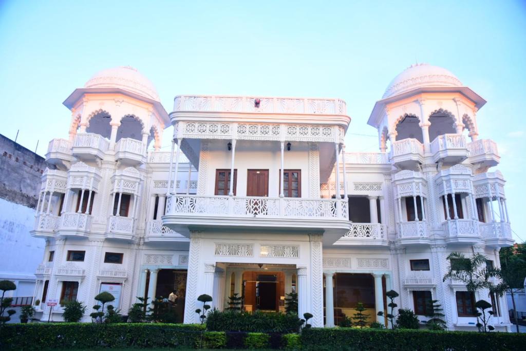Auli Hotel | Shakuntala Palace