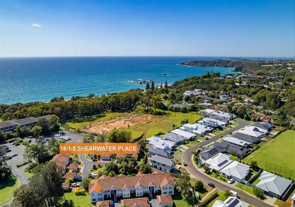 Korora Apartment | Shearwater Place