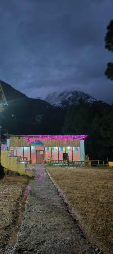 Palampur House | Shephard cheminèe