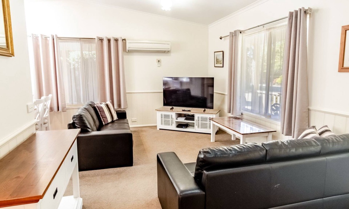 Bright Cottage | SILVER BIRCHES HOLIDAY VILLAGE - UNIT 2
