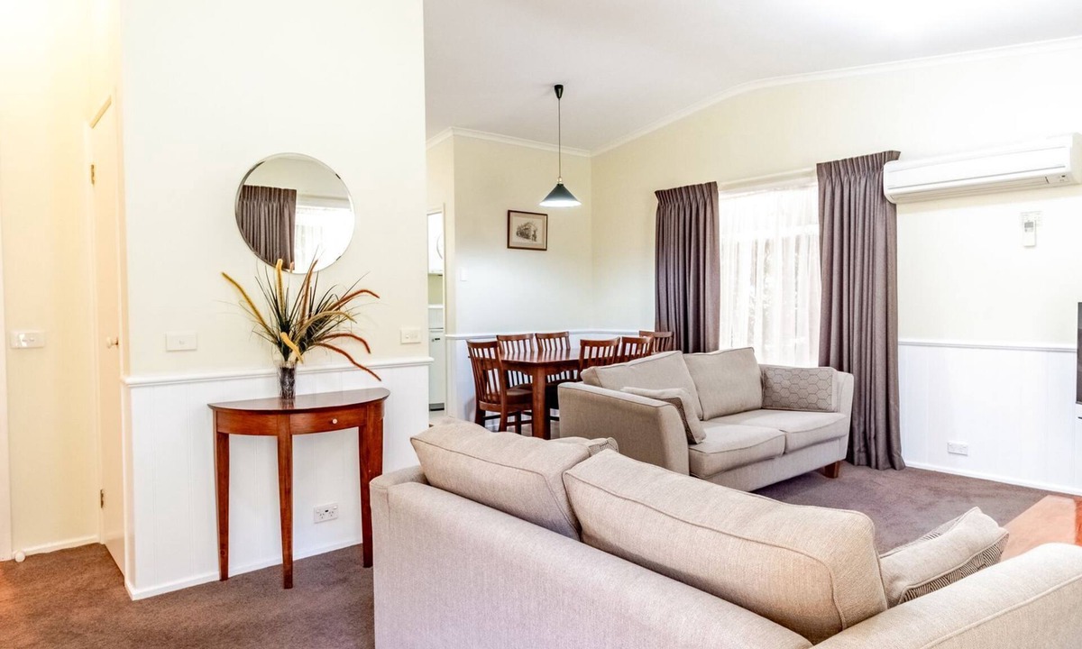 Bright Cottage | SILVER BIRCHES HOLIDAY VILLAGE - UNIT 10