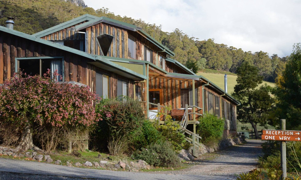 Claude Road Other | Silver Ridge Retreat
