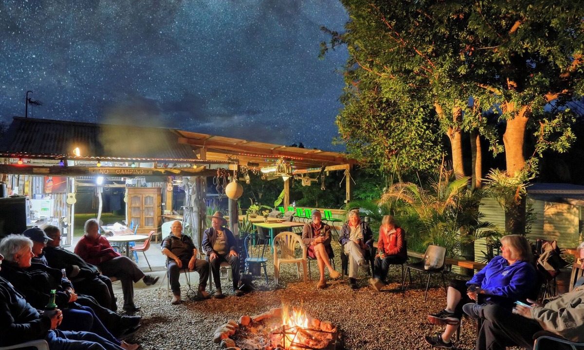 Hamilton Creek House | Silver Wattle Caravan Park