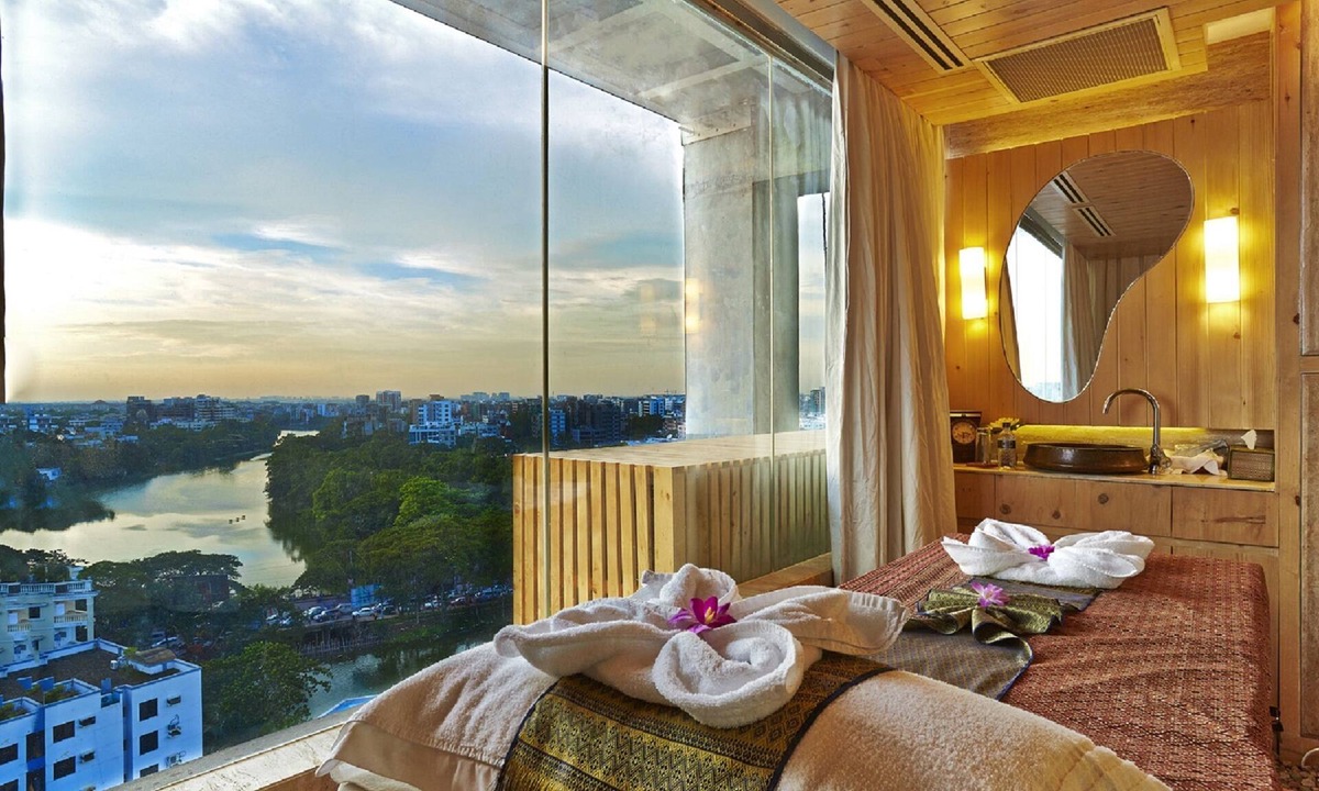 Gulshan Hotel | Six Seasons Hotel