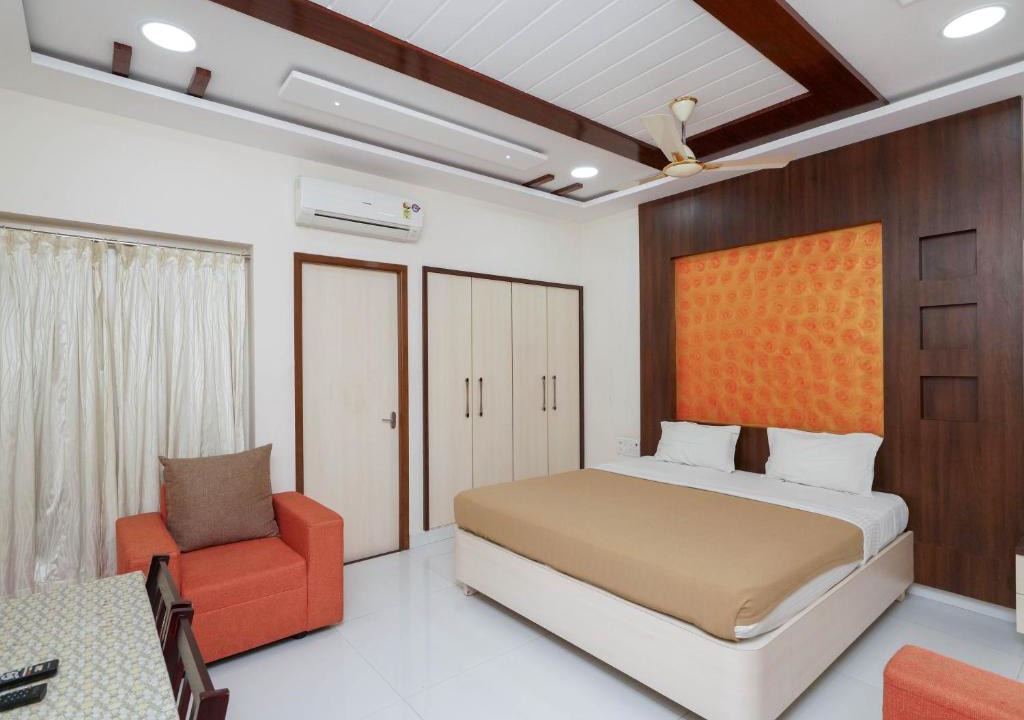 Periamet Hotel | Skb Hotel Grand Days - Fully Vaccinated Staff