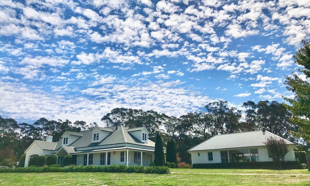 Exeter House | Skyfall - Country estate, a family and entertaining paradise.