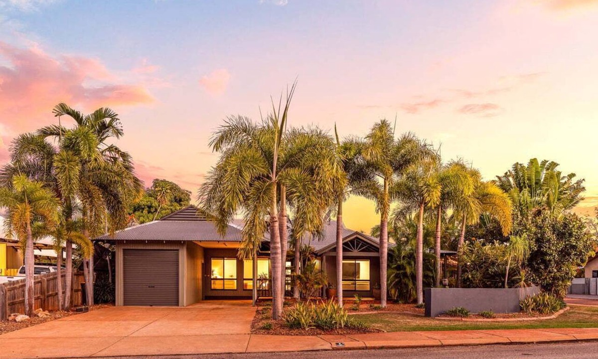 Djugun House | Sleeping Buddha Retreat
