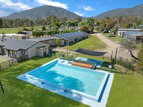 Eildon Hotel | Snobs Creek Motel Eildon