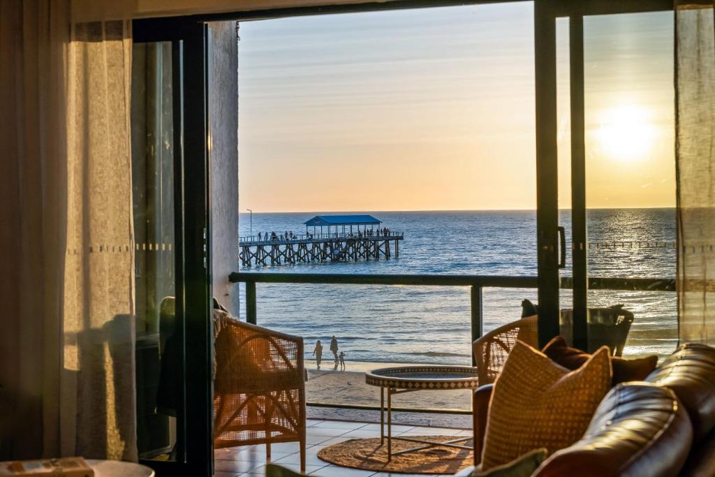 Henley Beach Apartment | Sol Sands Henley Beach