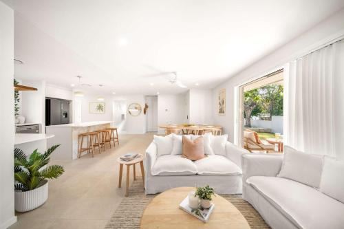 Mooloolaba House | Solara Escape Mooloolaba - Luxe Pet-Friendly Home