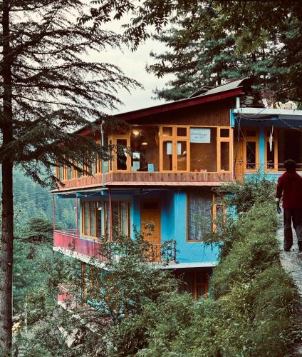 Shoja Hostel | Solo ki Duniya, near Jhalori Pass, Jibhi, Shoja