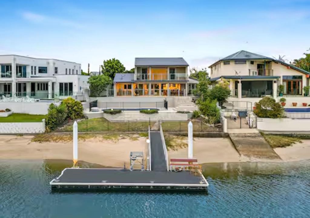 Sorrento House | Sorrento Waterfront Retreat & Pool