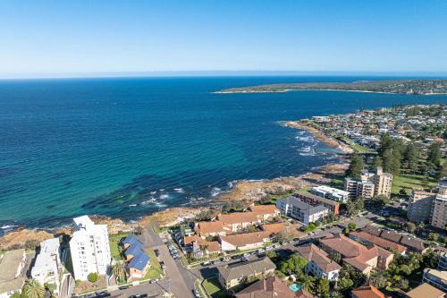 Cronulla House | South Cronulla Ocean View Beach House Sleeps 8