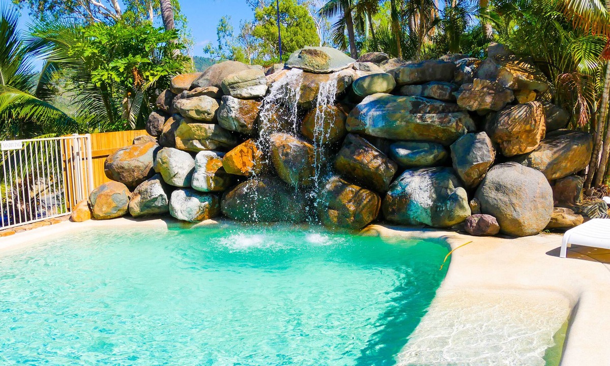 Airlie Beach Apartment | Spa Haven 17B