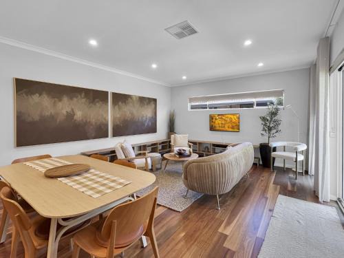 Yokine House | Spacious 3-Bed Home in Leafy Yokine