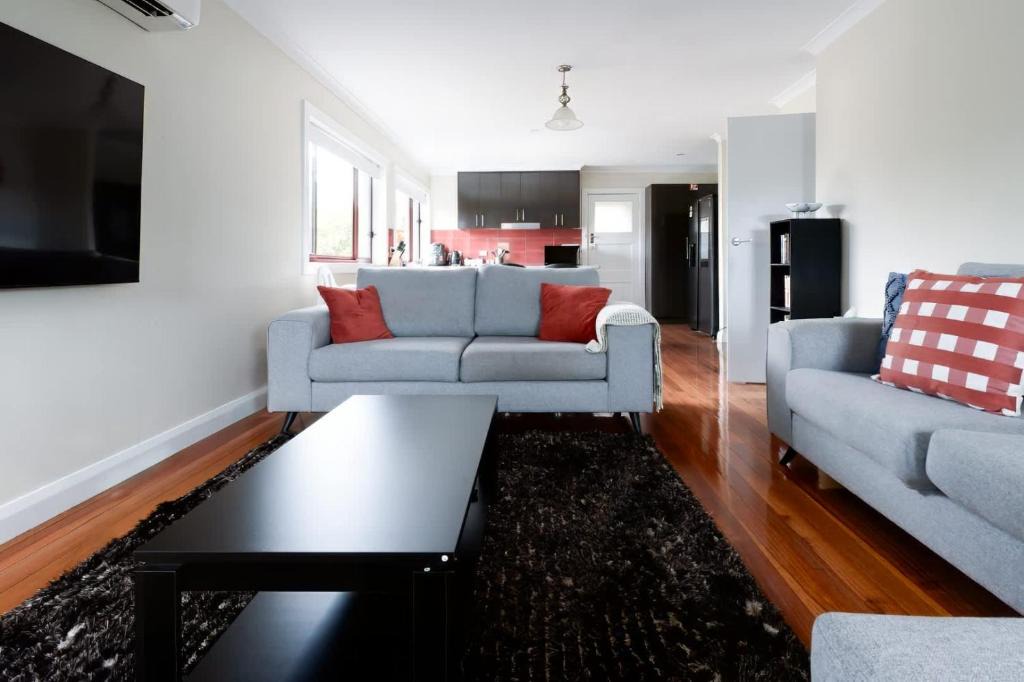 Newstead House | Spacious 3-Bed Mins from City Centre