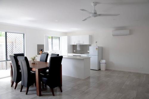 Loganlea House | Spacious 3 bedroom unit in Loganlea