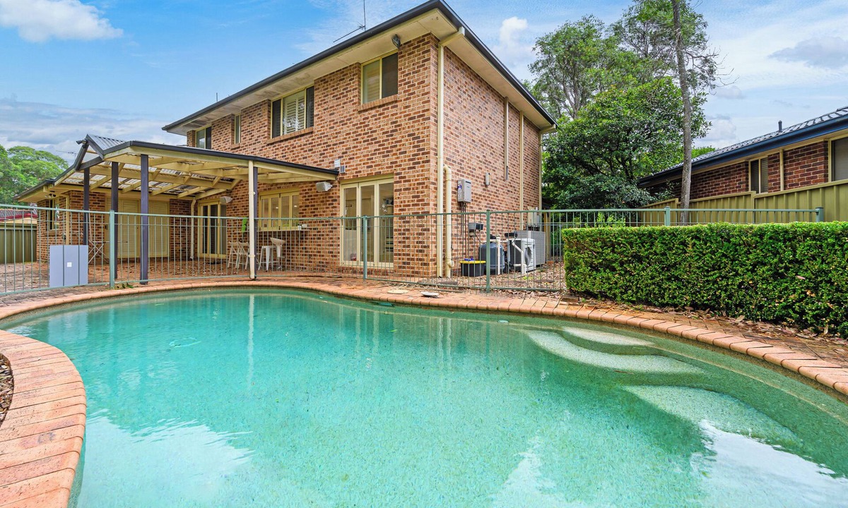 Baulkham Hills House | Spacious 4-bedroom house in serene Baulkham Hills with AC