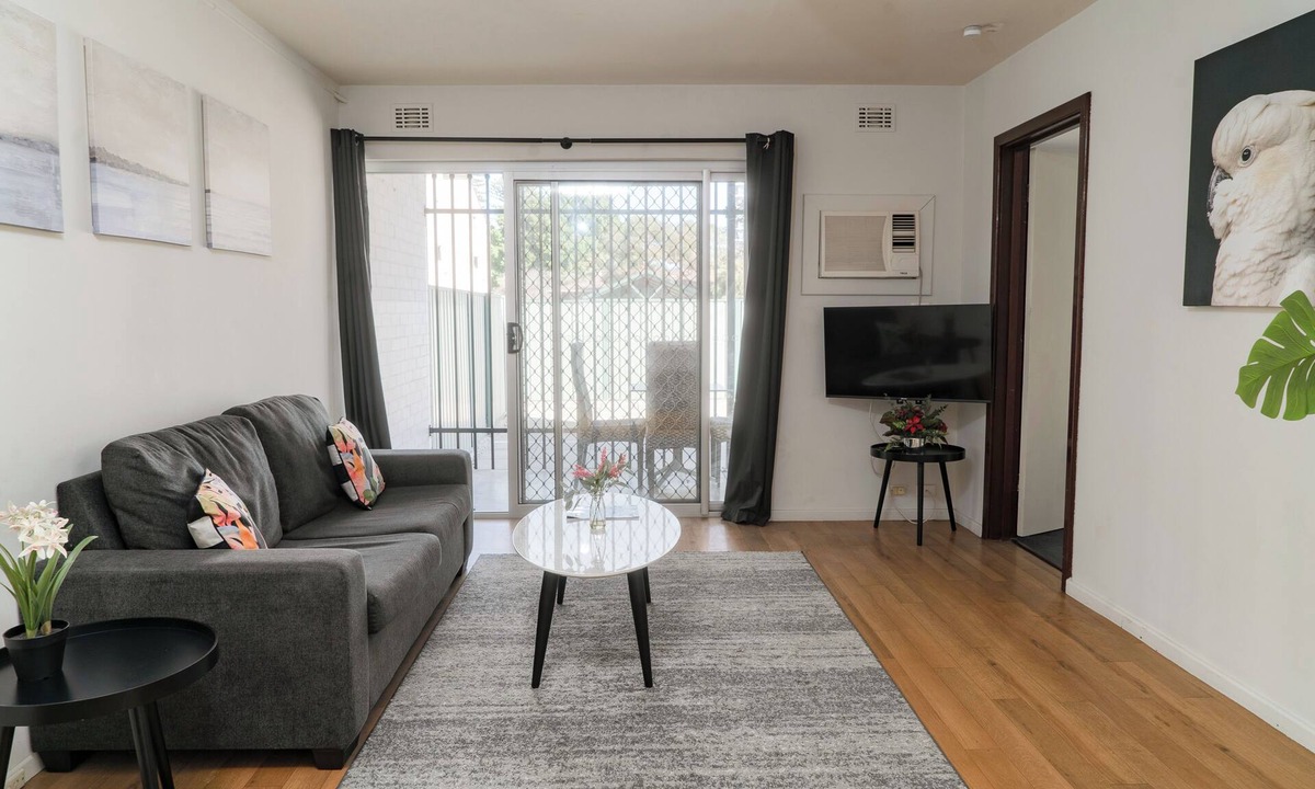 Rivervale Apartment | Spacious & Cosy Self-contained Apartment