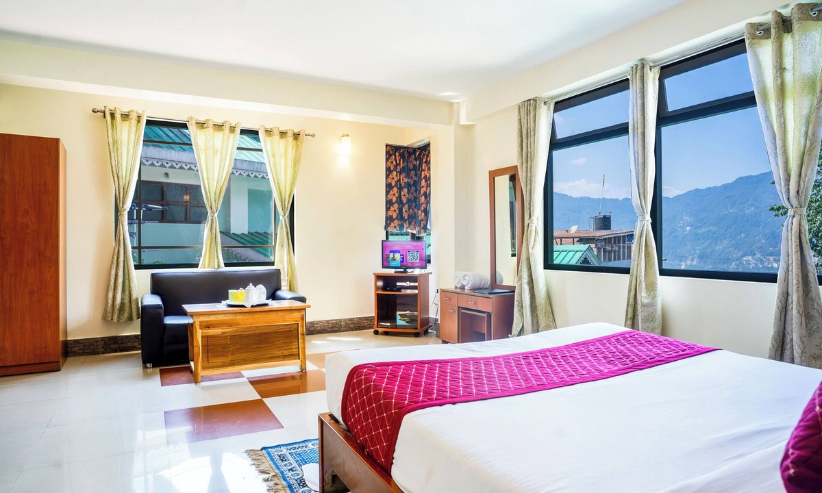 Gangtok Hotel | Sparrow Juniper Tree 2 min walk To Mg Marg