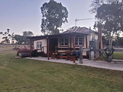 Broadwater House | Spencer Lane Cottage & Granny Flat