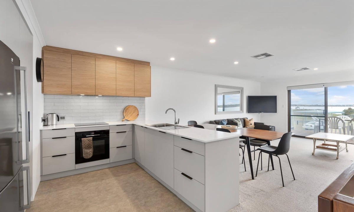 Goolwa South House | Spinnaker river view- Barrage Road