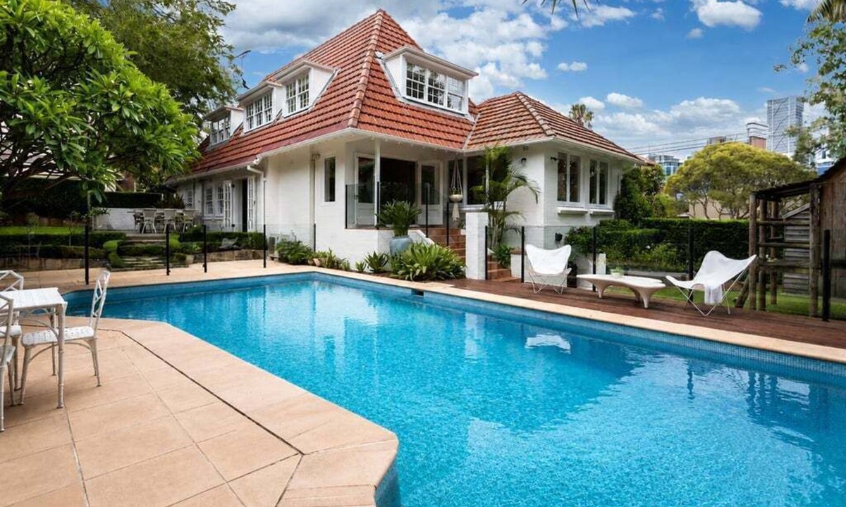 Neutral Bay House | SPRU1 - Neutral Bay Family Haven | Pool, Private Garden & Pizza Oven