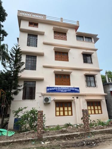 Krishnanagar Hotel | Sri Mayapur Chandrodaya Guest House and Event Holder