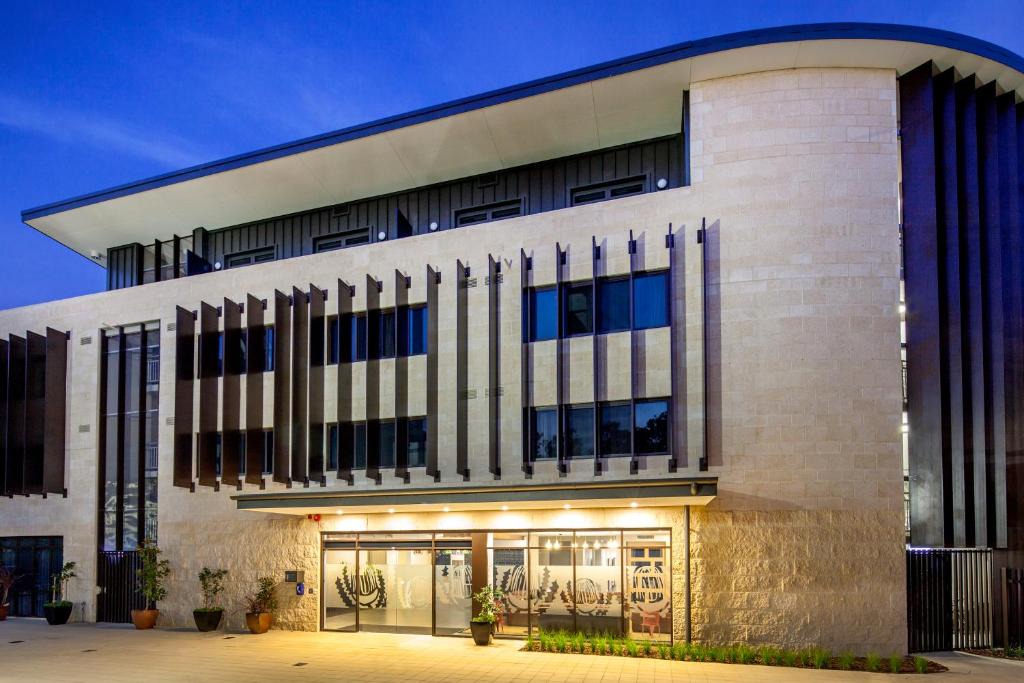Crawley Apartment | St Catherine's on Park