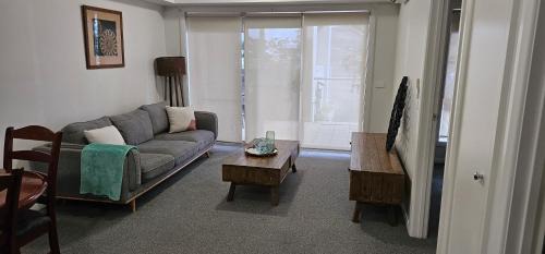 Lower Plenty Apartment | Star on Main with a Pool