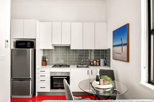 Newcastle West Apartment | Starlet | 3PM Check out | Midtown | Walkable