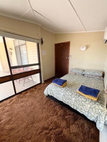 West Wyalong House | Stay @ Ray's