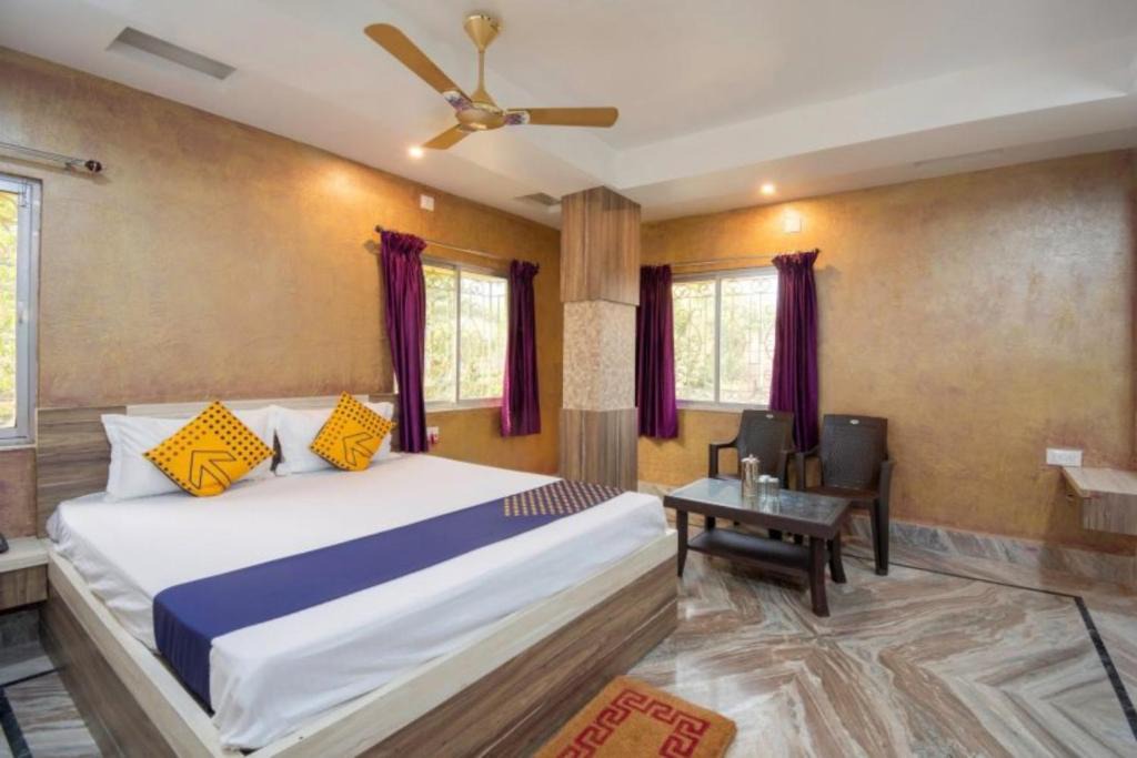 Rampur Hat Hotel | STAYMAKER Rajeshwari Inn