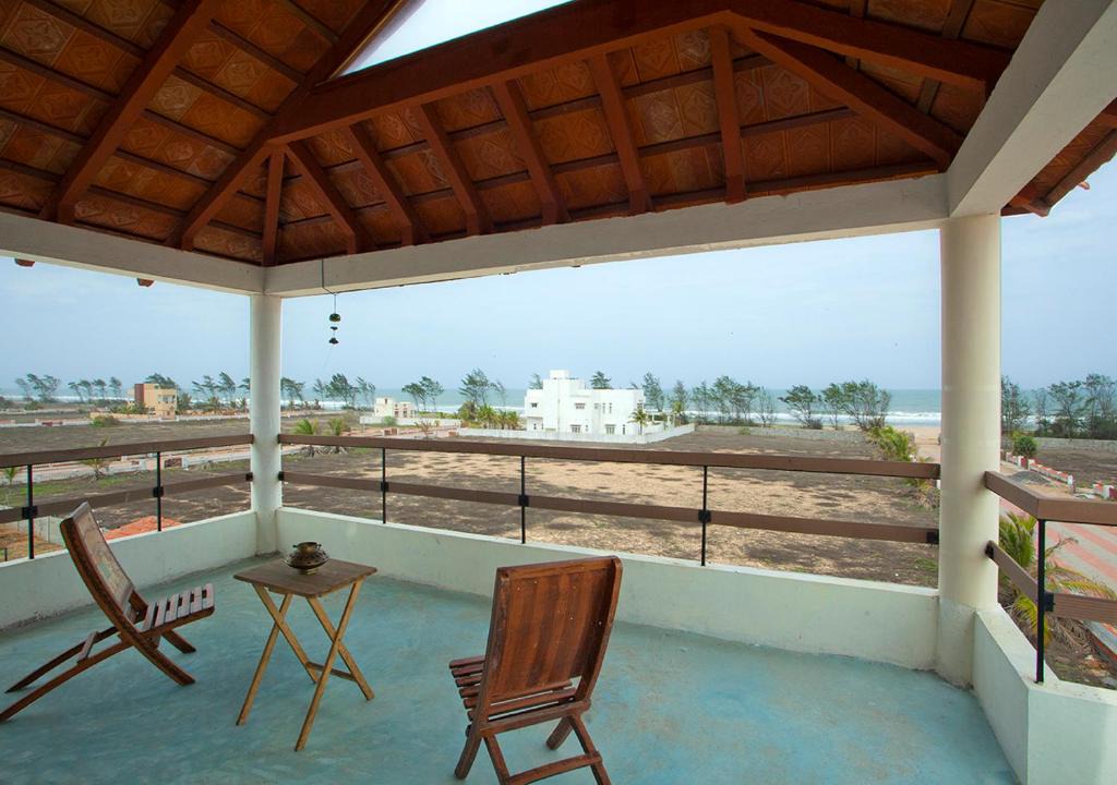 Cheyyur Villa | StayVista at The Light House