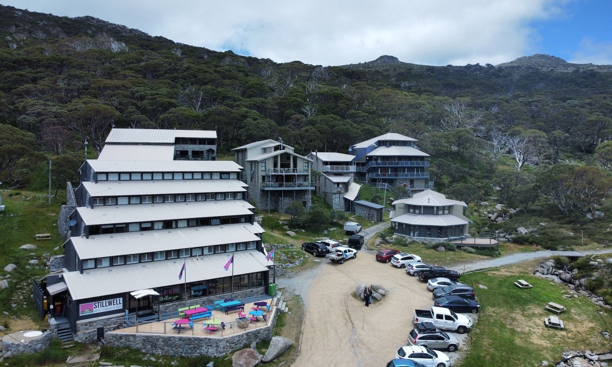 Charlotte Pass Hotel | Stillwell Hotel