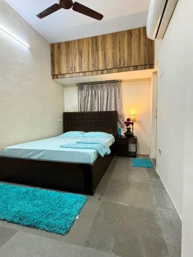 Mylapore Apartment | Studio Flat with Kitchen