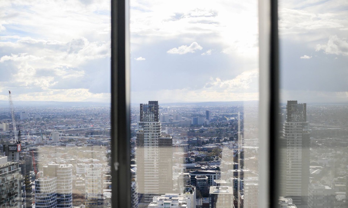 Melbourne Central Business District Apartment | Stunning 2 Bedrooms High Floor City View