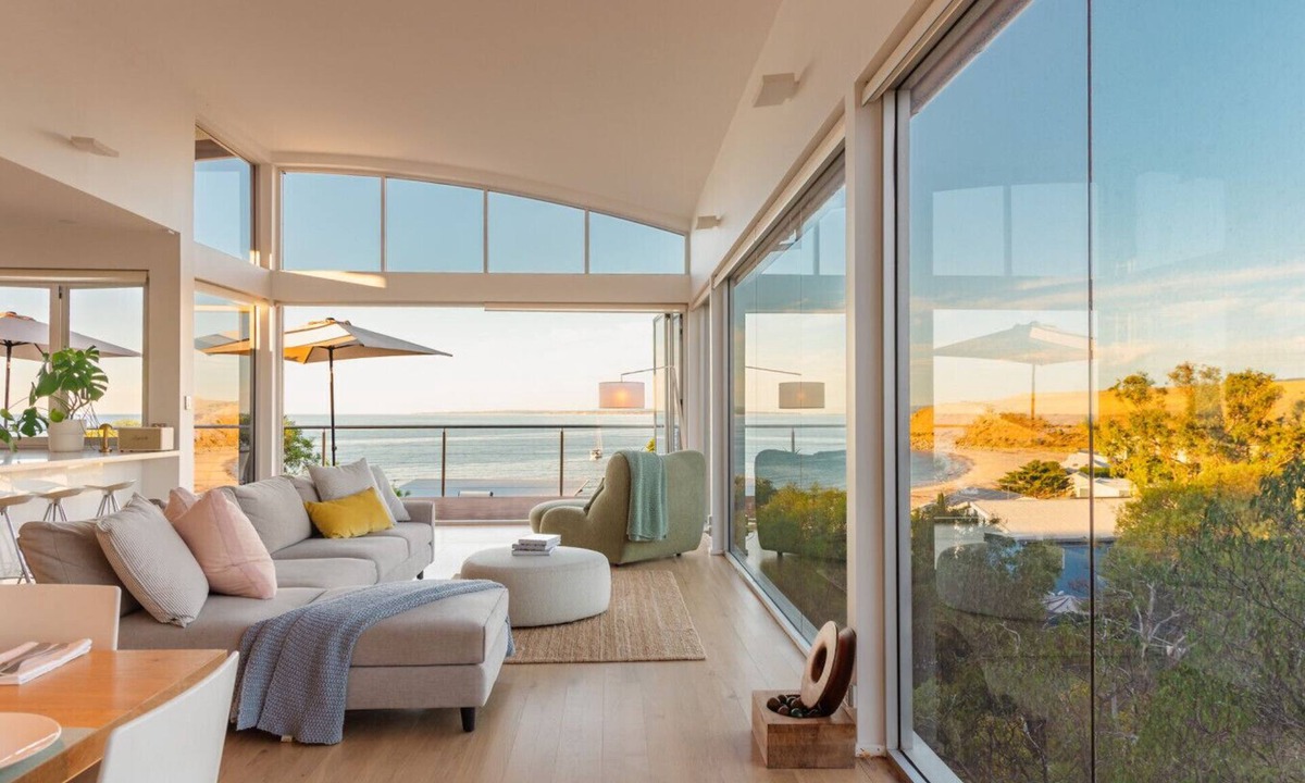 Myponga Beach House | Stunning Views All Around